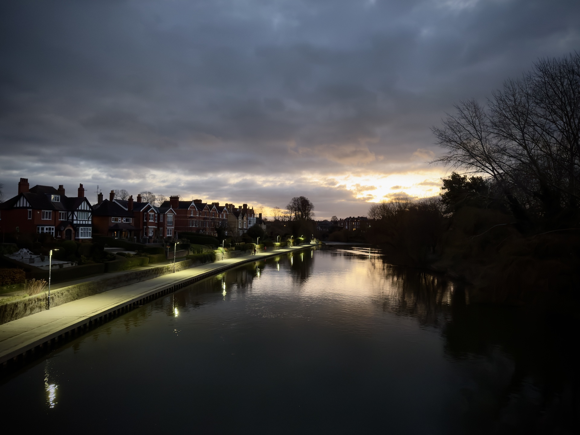 Early morning sunrise, starting to get lighter in the mornings